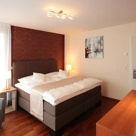 Lamex-inn & Restaurant Hotel 3*